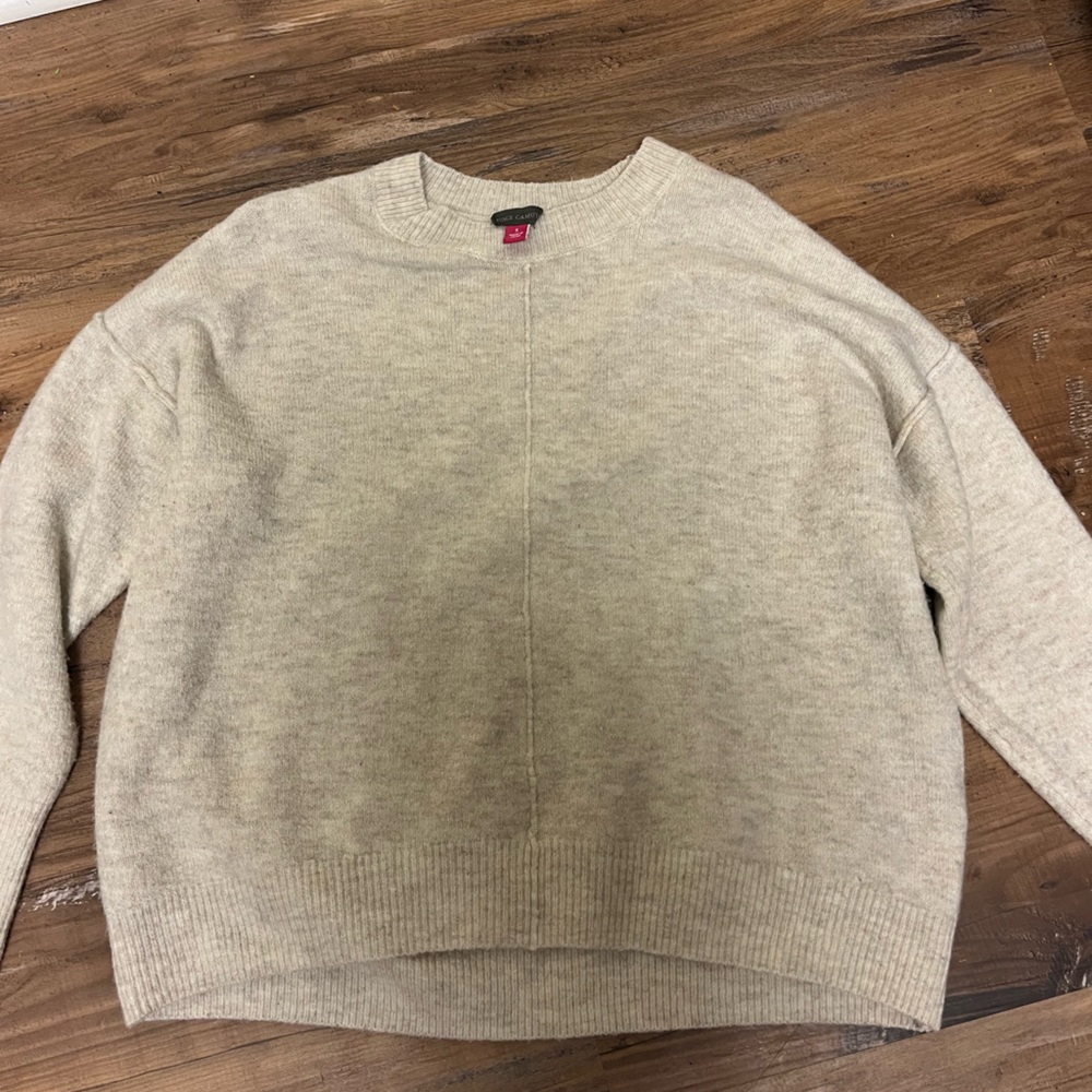 Women’s beige Vince Camuto sweater